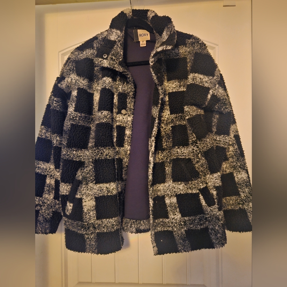 Roxy Women's Black and White Checkered Sherpa Jacket